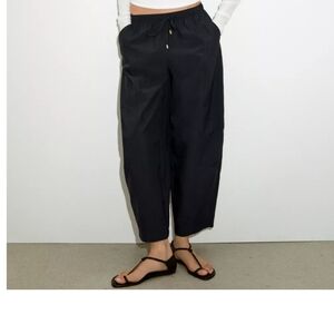 Pistola Lightweight Black Cotton Twill Barrel Leg Pants With Patch Pockets SZ SM